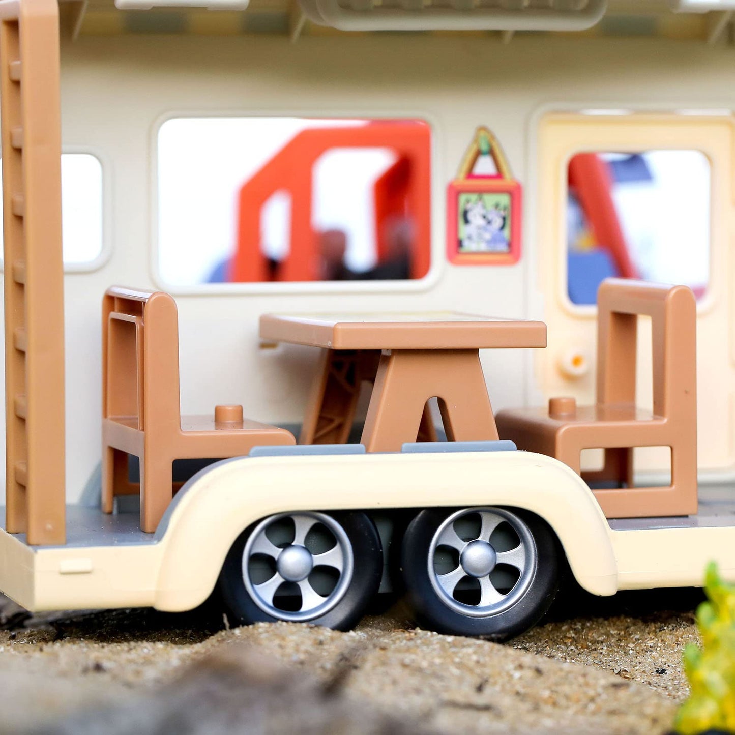 Bluey Caravan Playset, Jean Luc Figure and Accessories Mini Camp Fire Official Bluey Vehicle